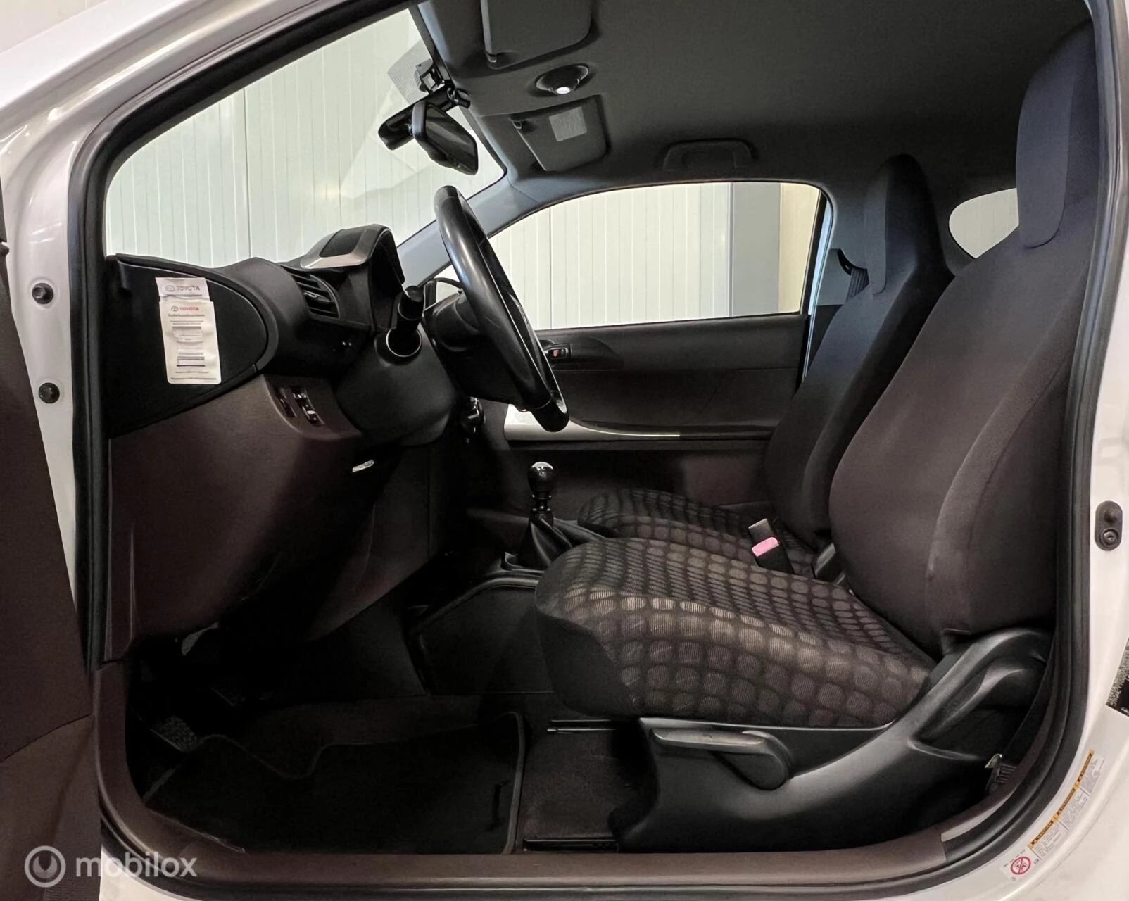 Hoofdafbeelding Toyota iQ