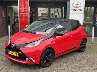 Toyota Aygo X-CITE BI-TONE PRIVACY GLASS NAVI 15'' LM-VELGEN CAMERA AIRCO BLUETOOTH NL-AUTO 1E-EIG