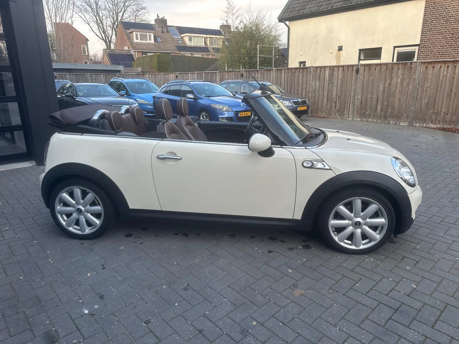 Hoofdafbeelding MINI Cabrio