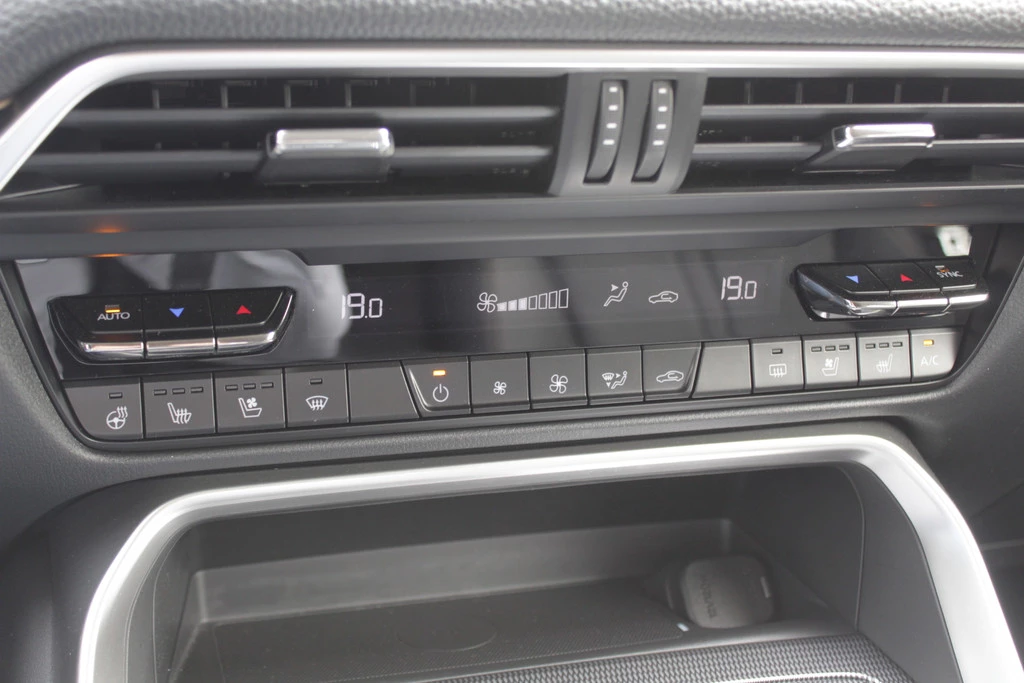 Hoofdafbeelding Mazda CX-60