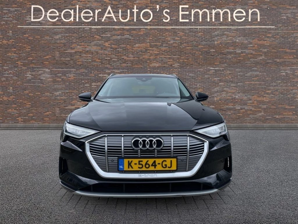Hoofdafbeelding Audi e-tron