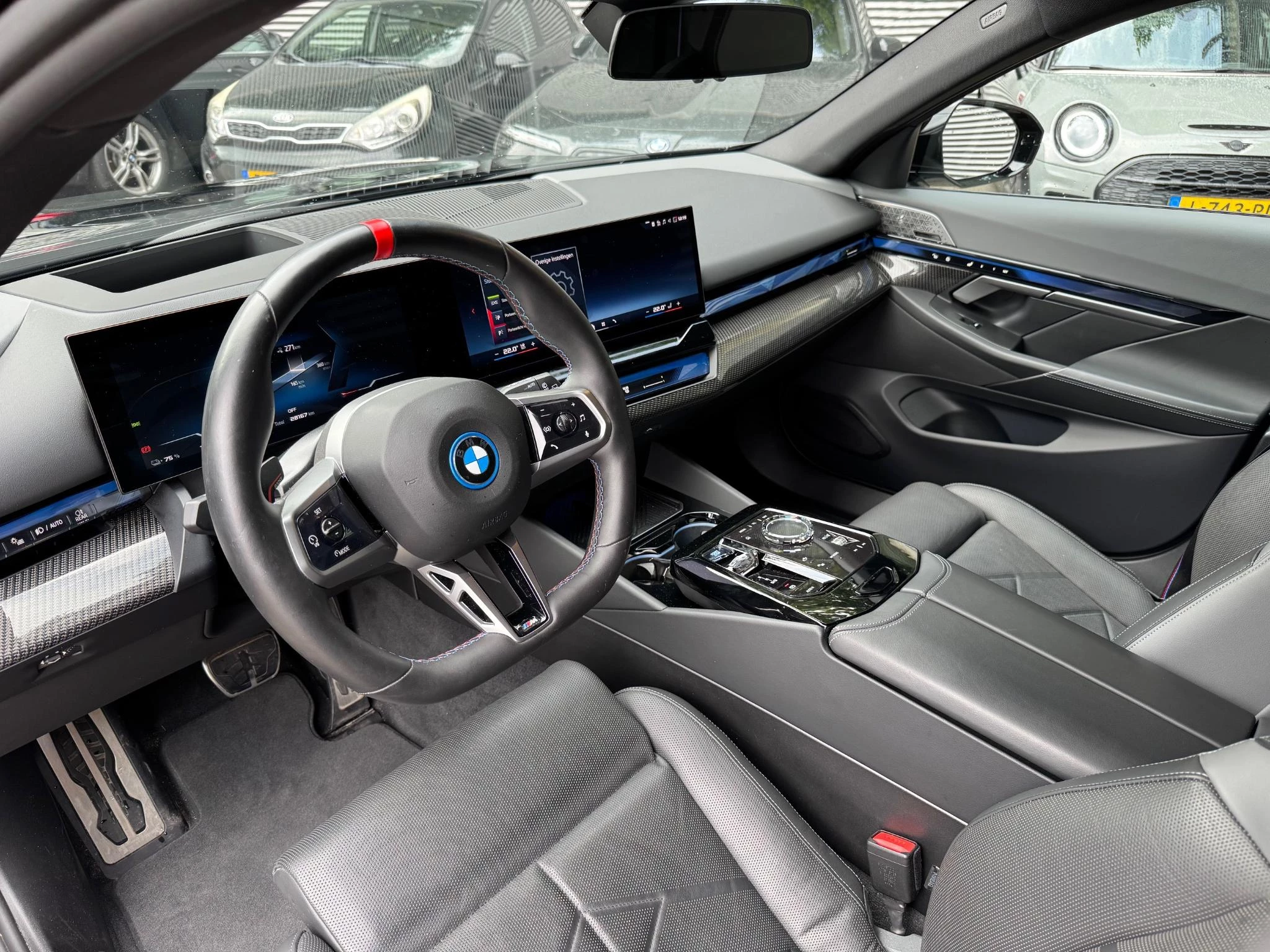 Hoofdafbeelding BMW i5