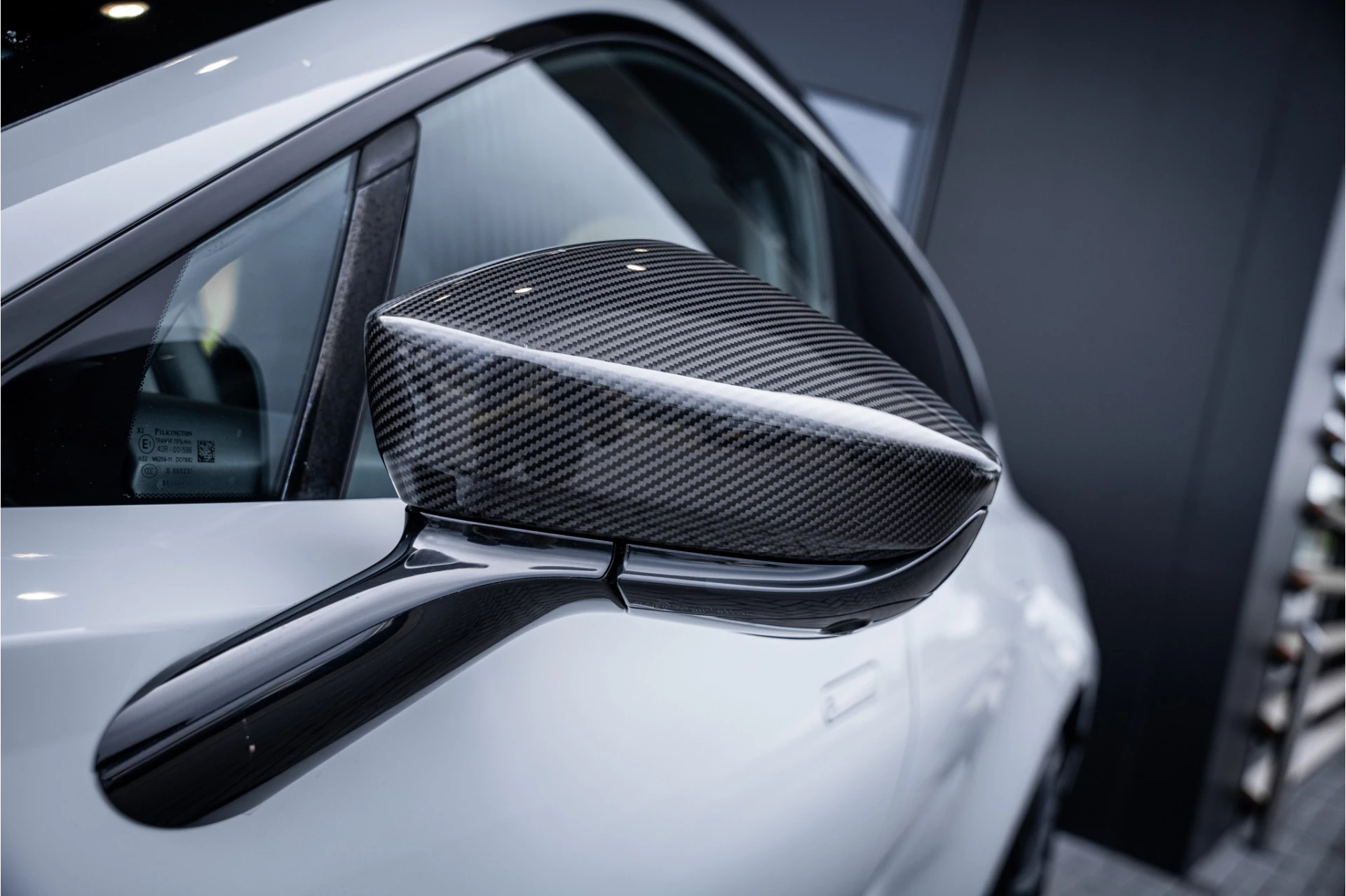 Hoofdafbeelding Aston Martin DBX