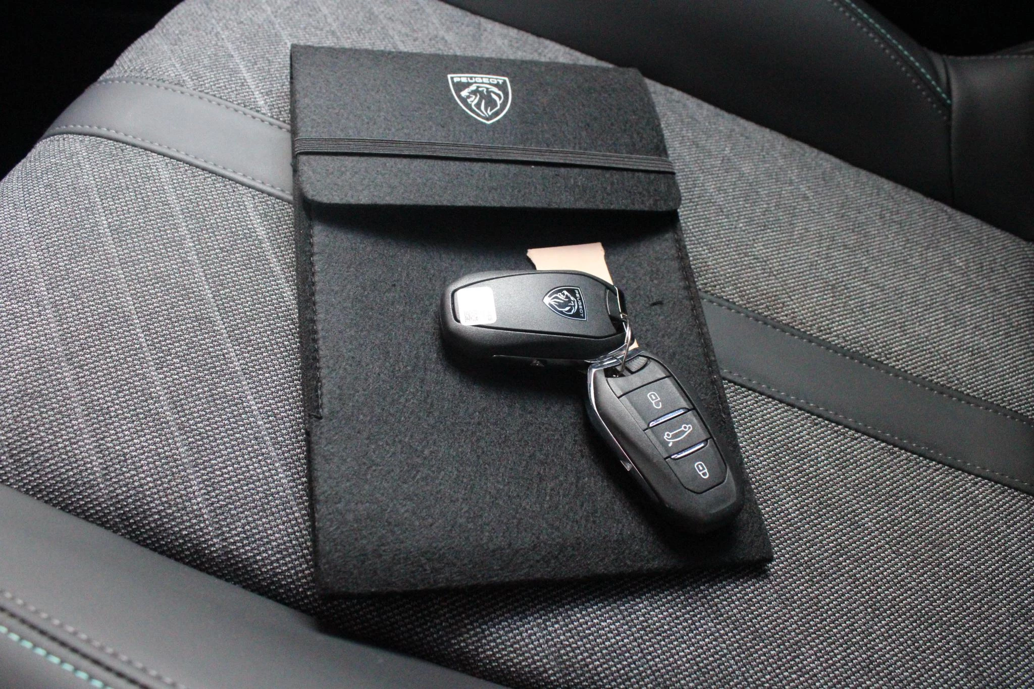 Hoofdafbeelding Peugeot 408