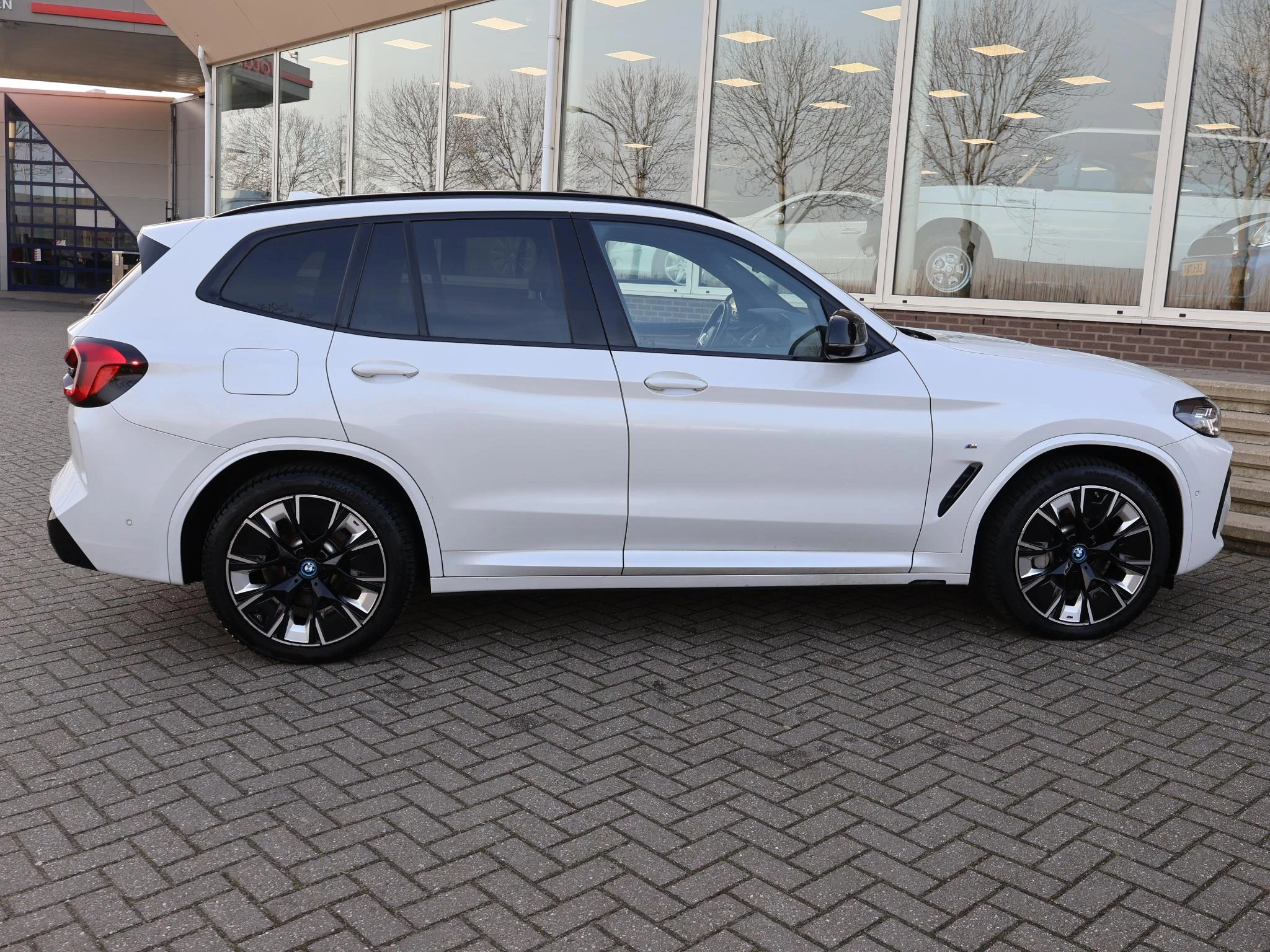 Hoofdafbeelding BMW iX3