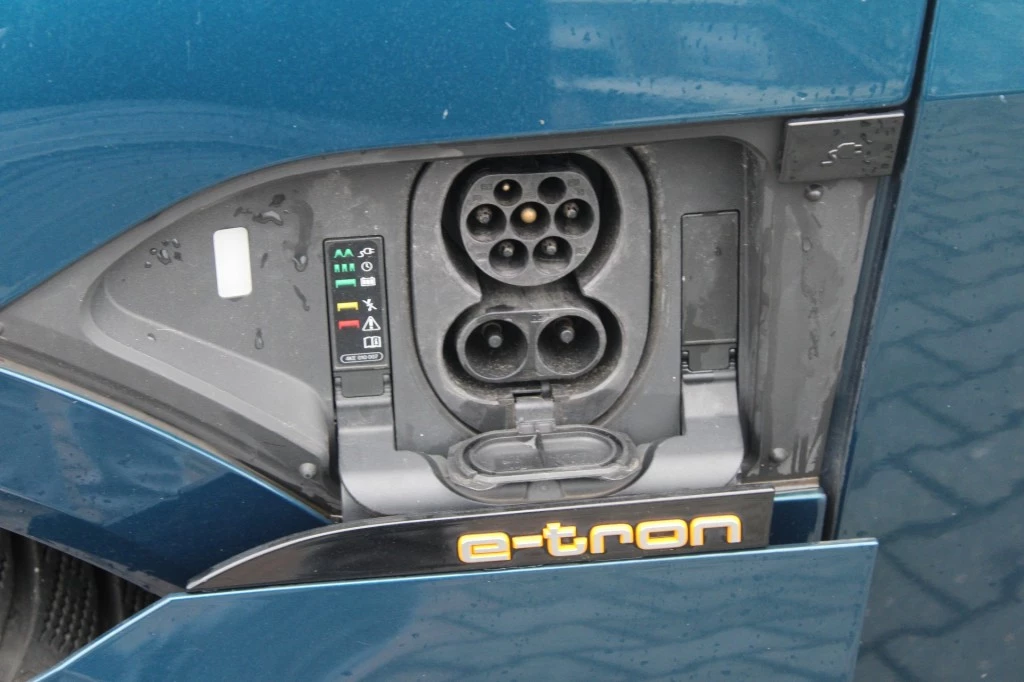 Hoofdafbeelding Audi e-tron