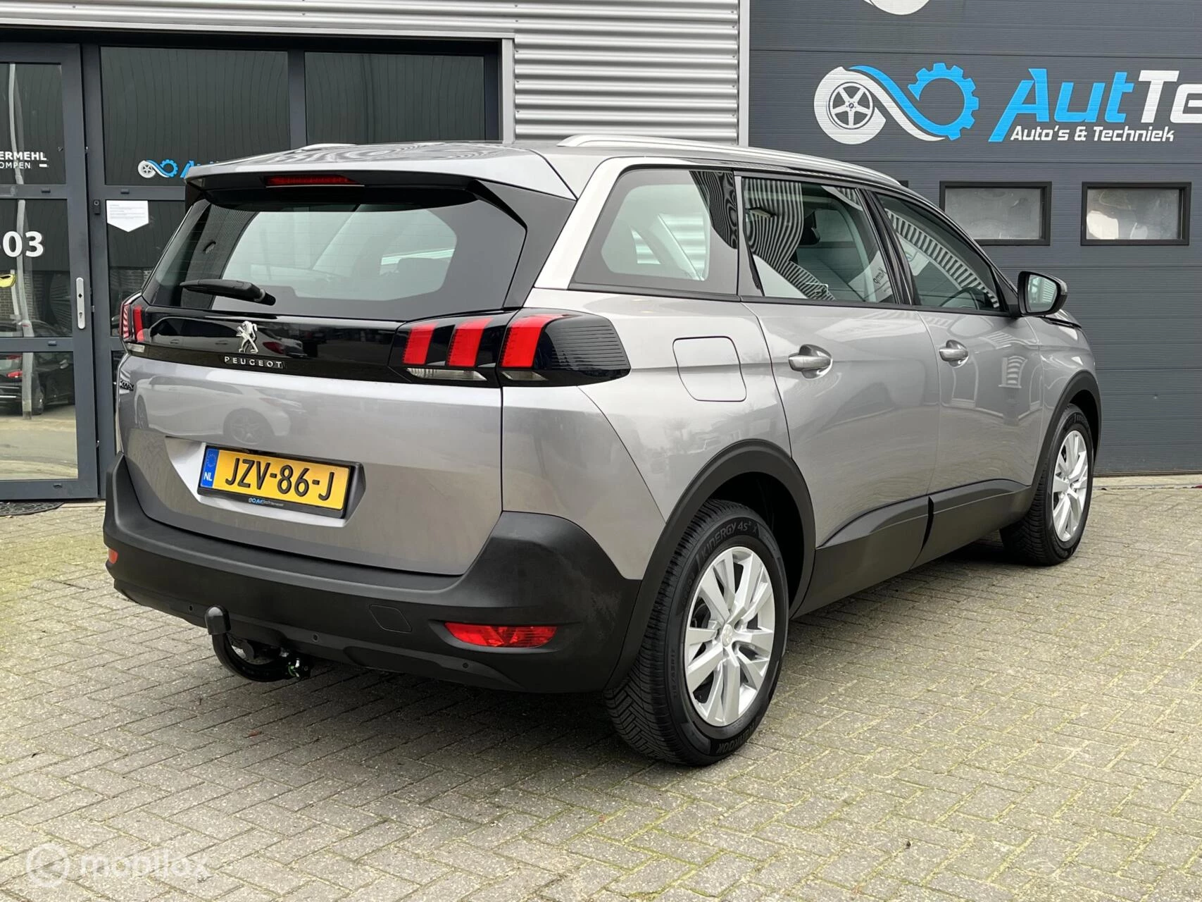 Hoofdafbeelding Peugeot 5008