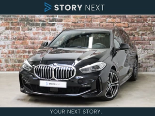BMW 1 Serie 118i Executive M Sport Pakket Automaat / Live Cockpit Professional / LED / Achteruitrijcamera / 18 Inch / Extra Getint Glas / Climate Control / Lichtpakket / M Sport Steering / Cruise Control / Shadow Line