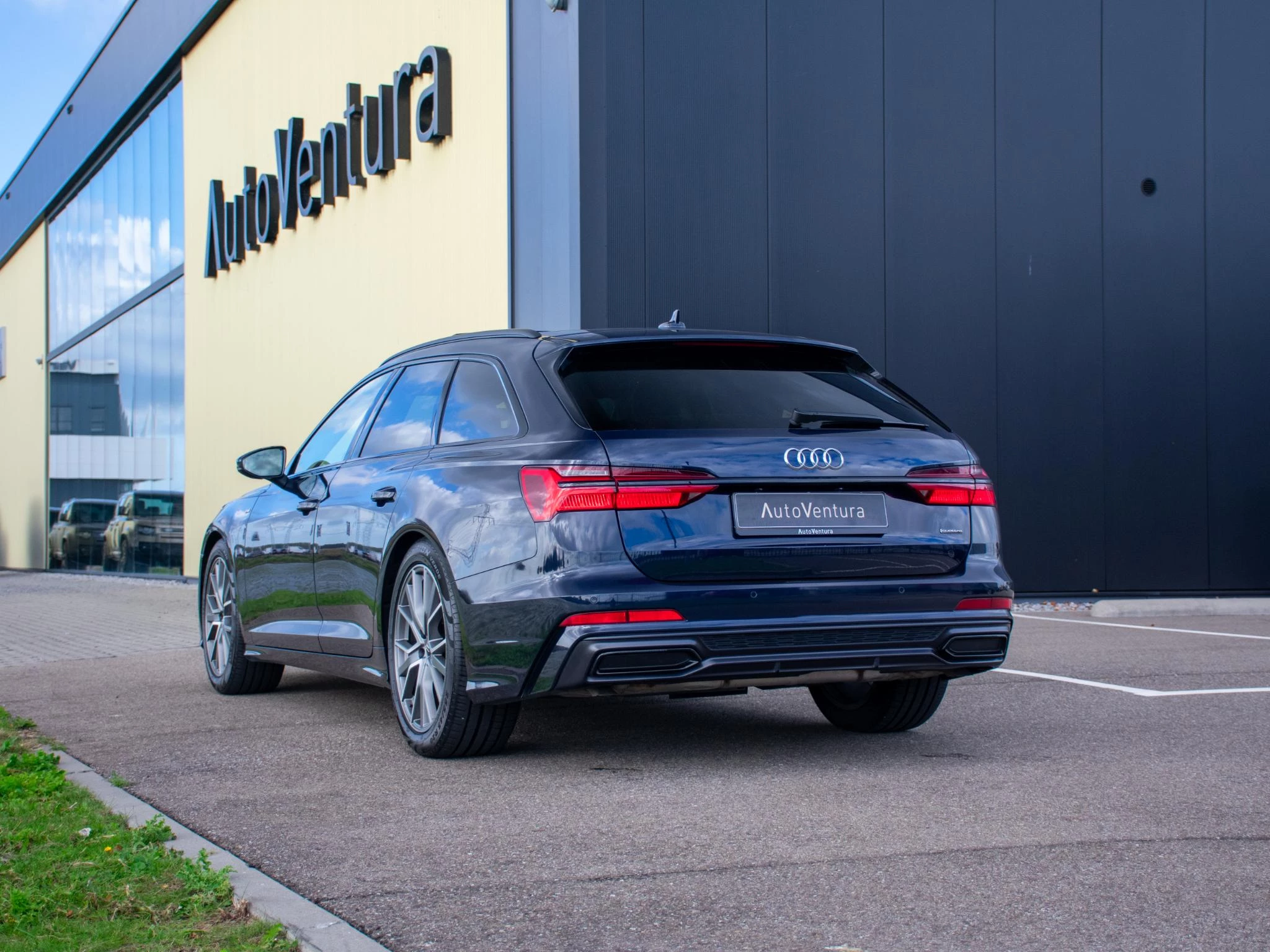 Hoofdafbeelding Audi A6
