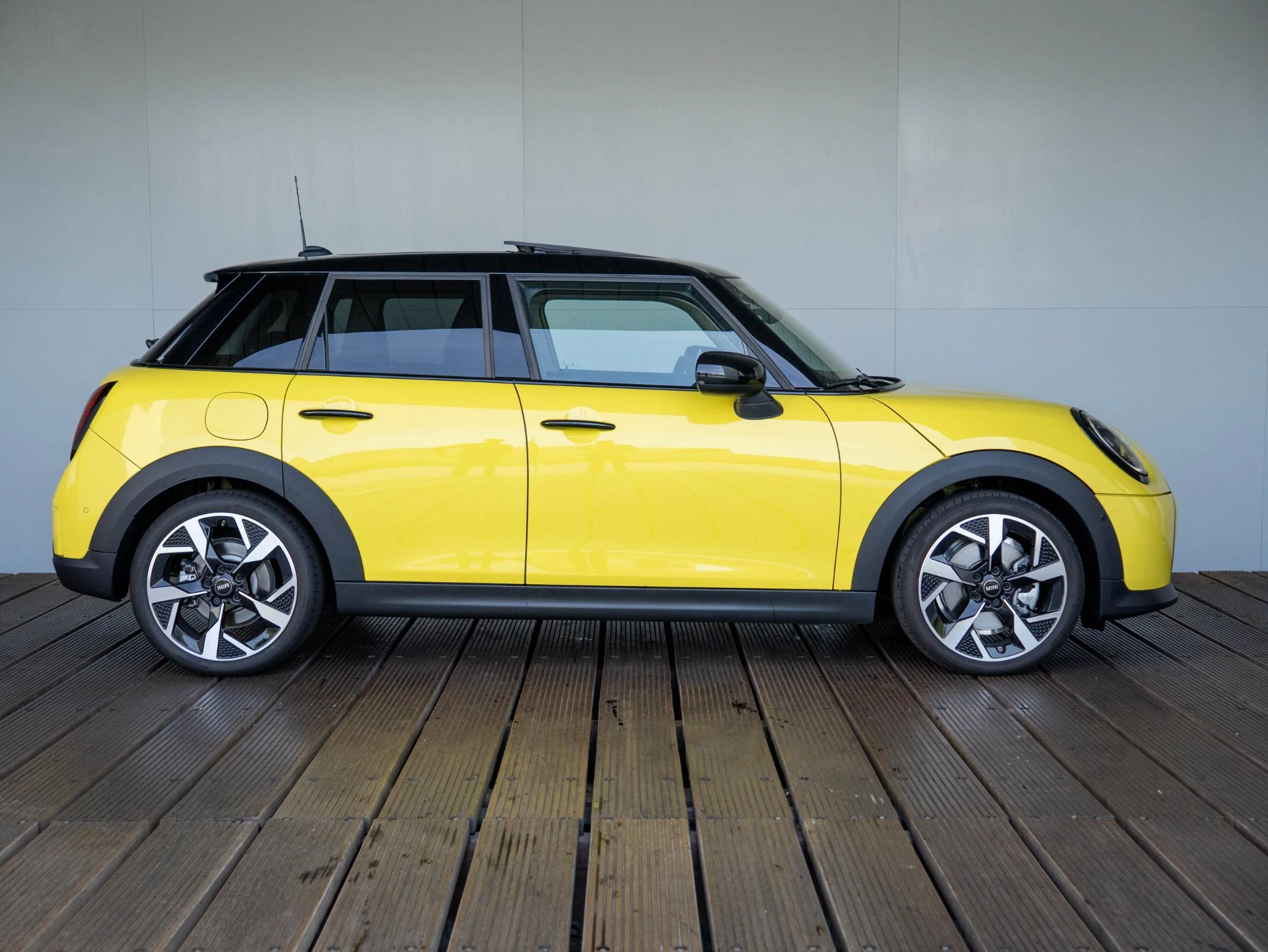 Hoofdafbeelding MINI 5-deurs