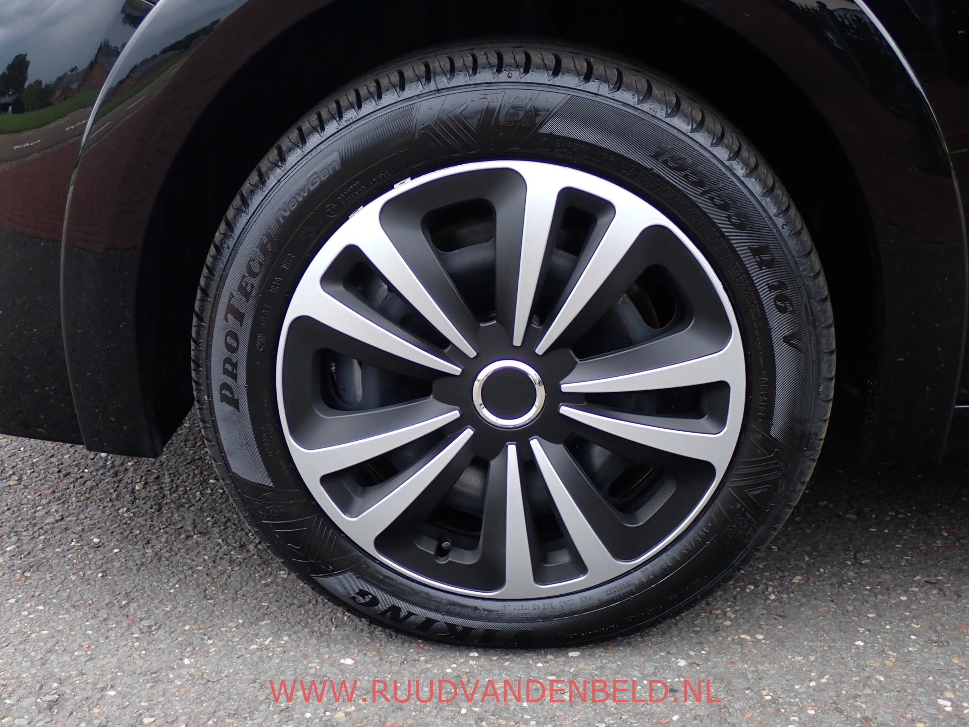 Hoofdafbeelding Peugeot e-208