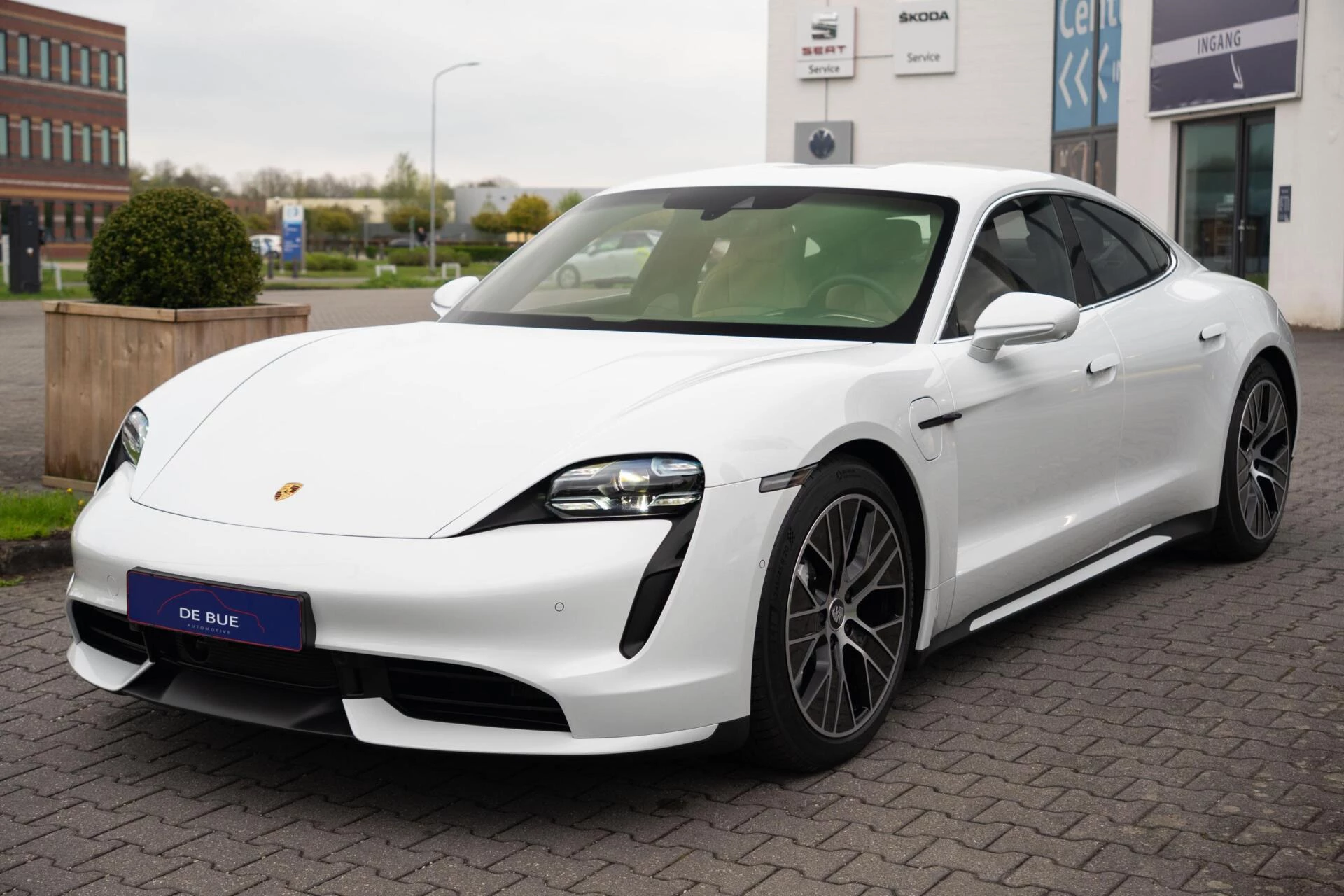 Hoofdafbeelding Porsche Taycan