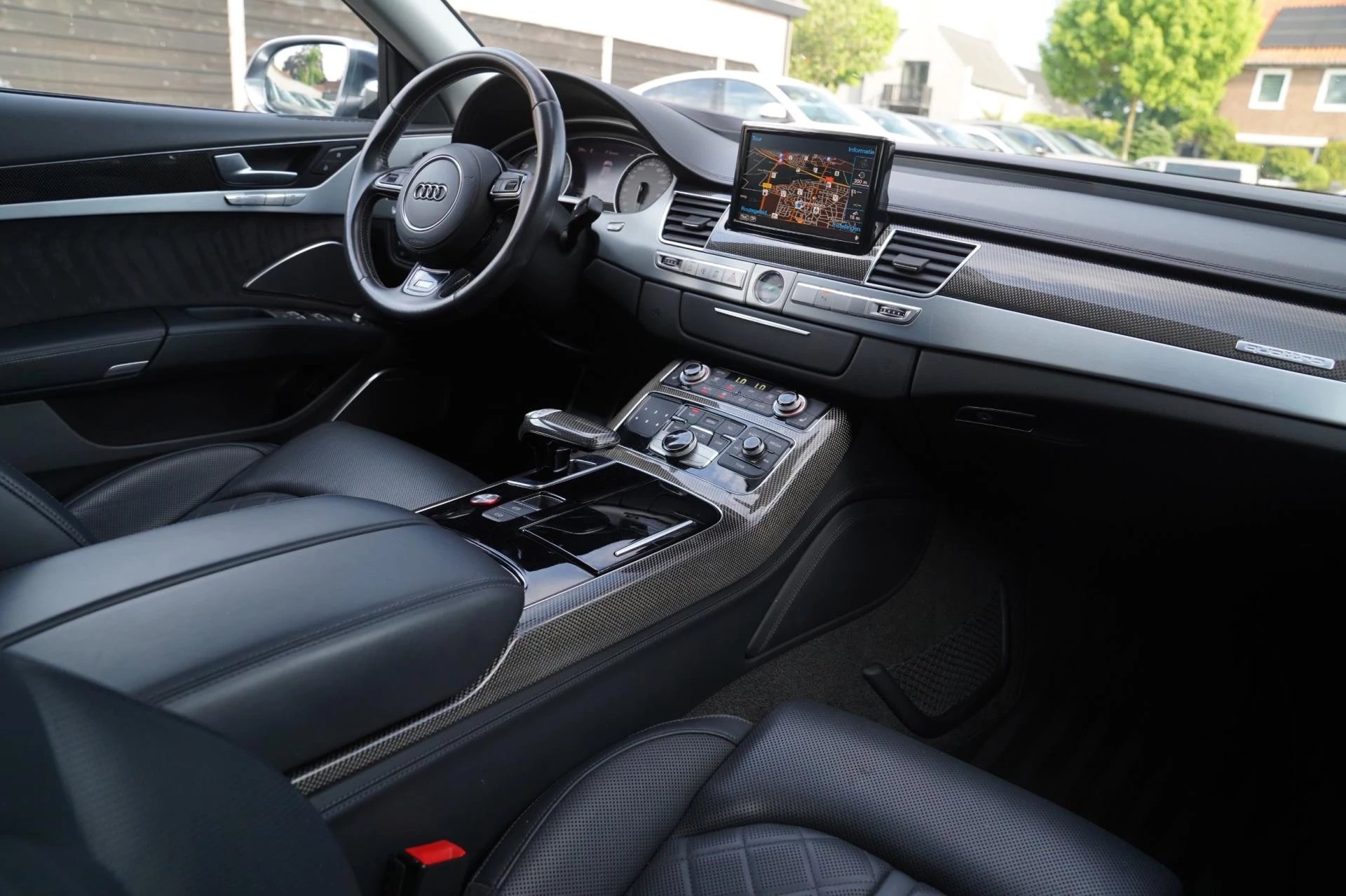 Hoofdafbeelding Audi S8