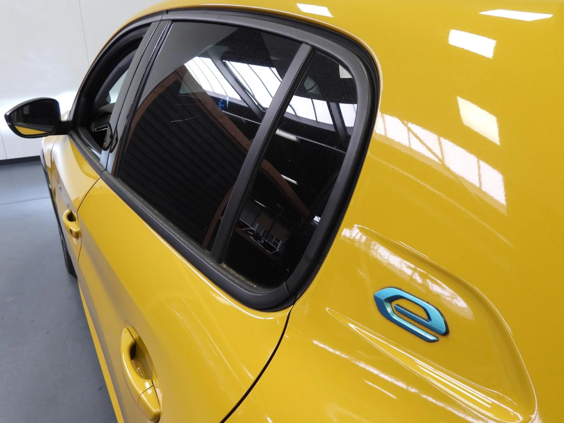 Hoofdafbeelding Peugeot e-208