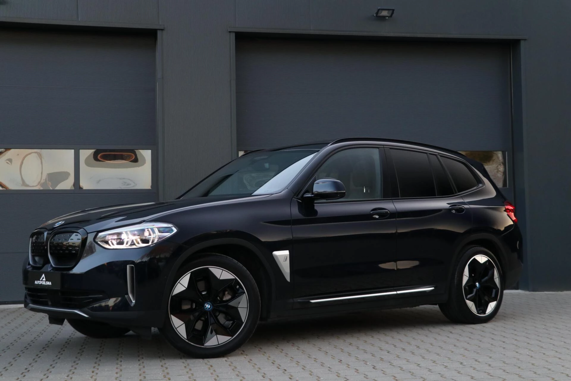 Hoofdafbeelding BMW iX3