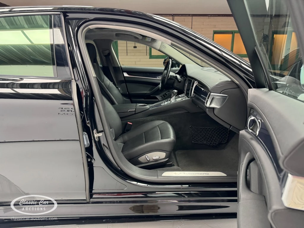 Hoofdafbeelding Porsche Panamera