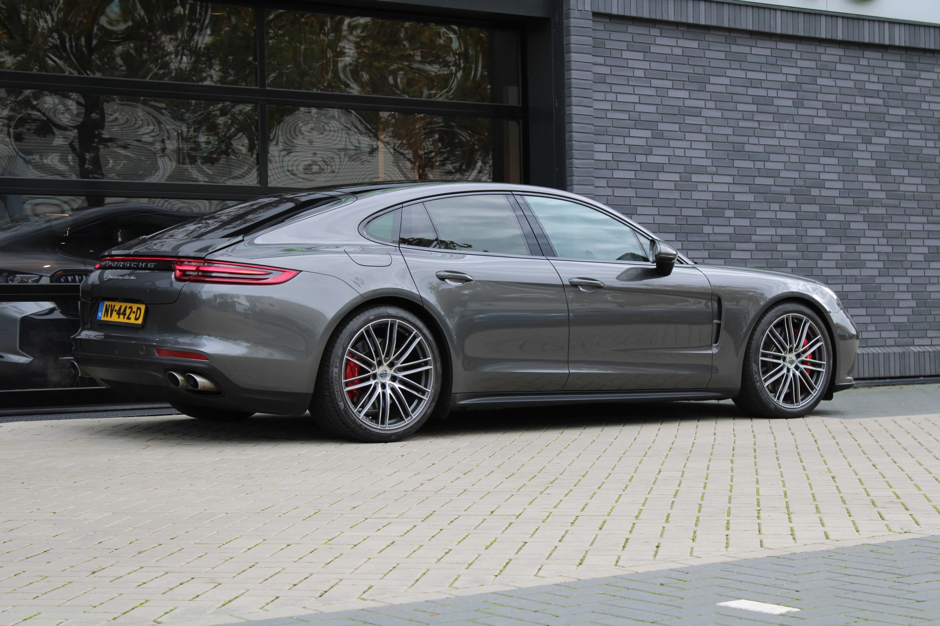 Hoofdafbeelding Porsche Panamera