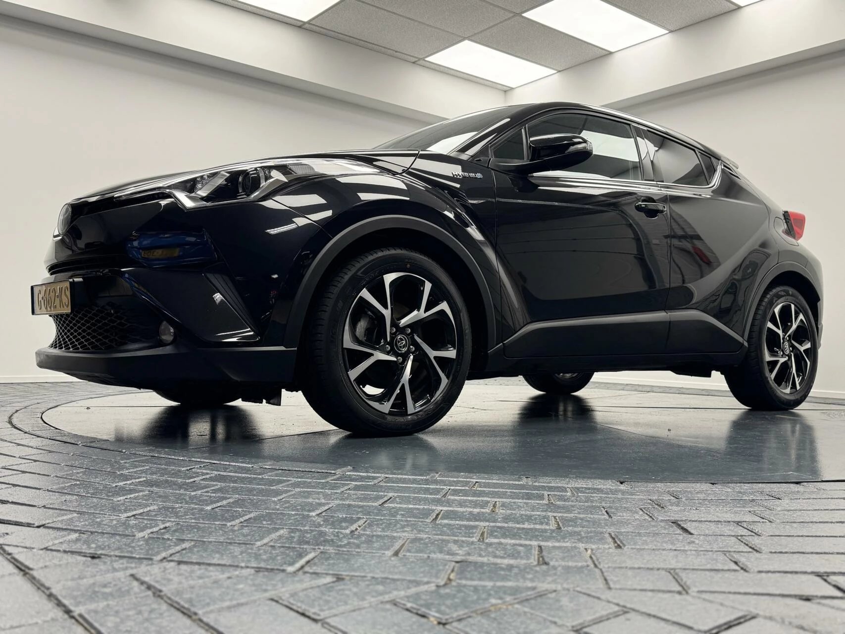 Hoofdafbeelding Toyota C-HR