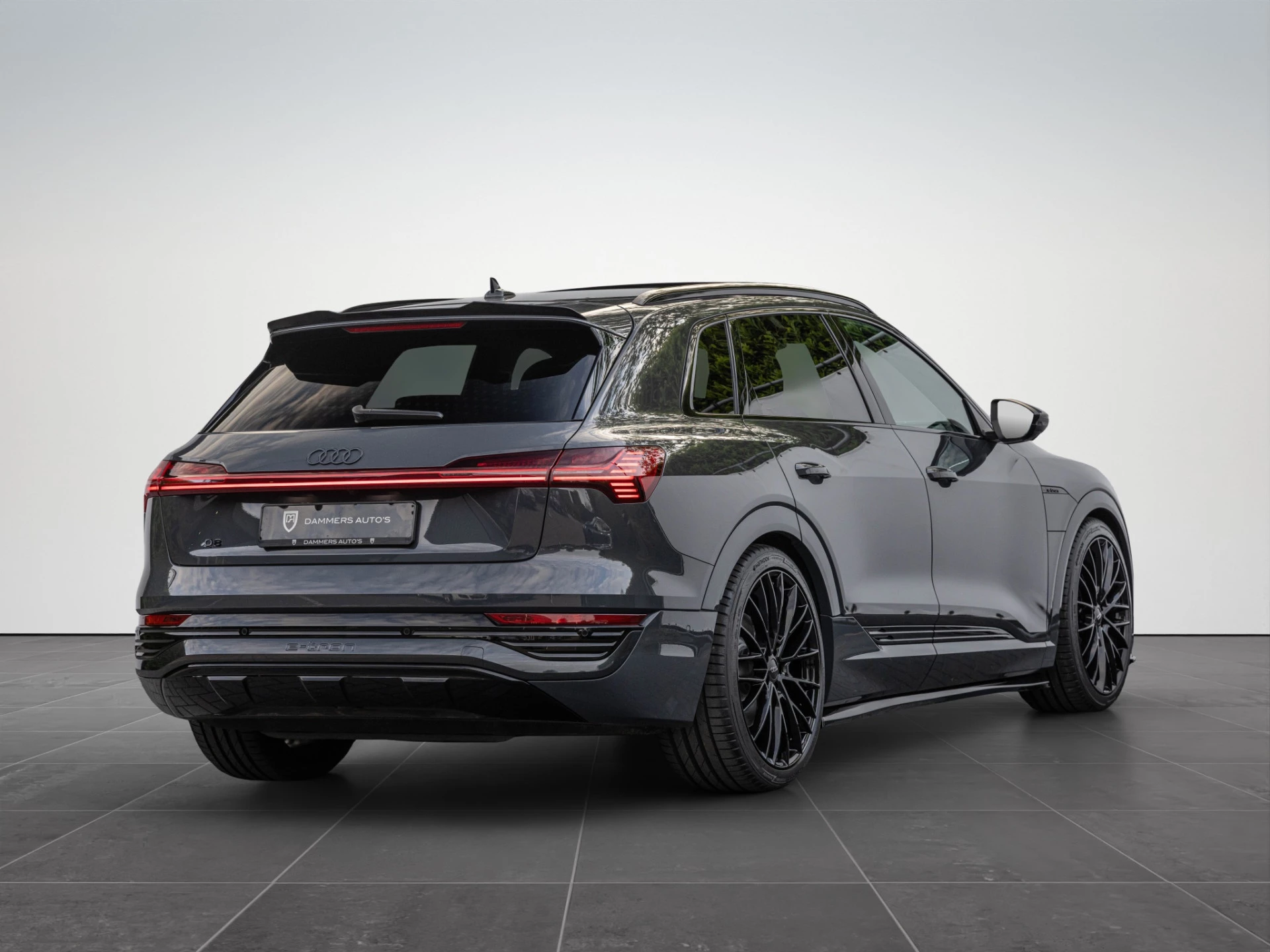Hoofdafbeelding Audi Q8 e-tron