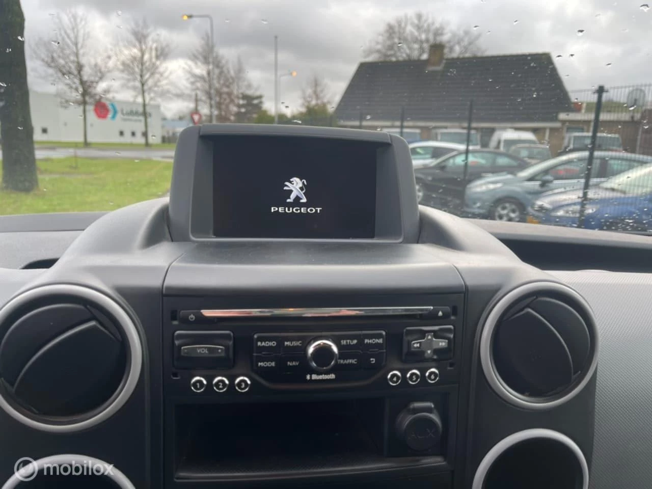 Hoofdafbeelding Peugeot Partner