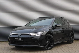 Volkswagen Golf 1.5 eTSI 3x R-Line | Panoramadak | Harman Kardon | IQ Light | Camera| Stuur verwarming | ACC | Apple carplay |