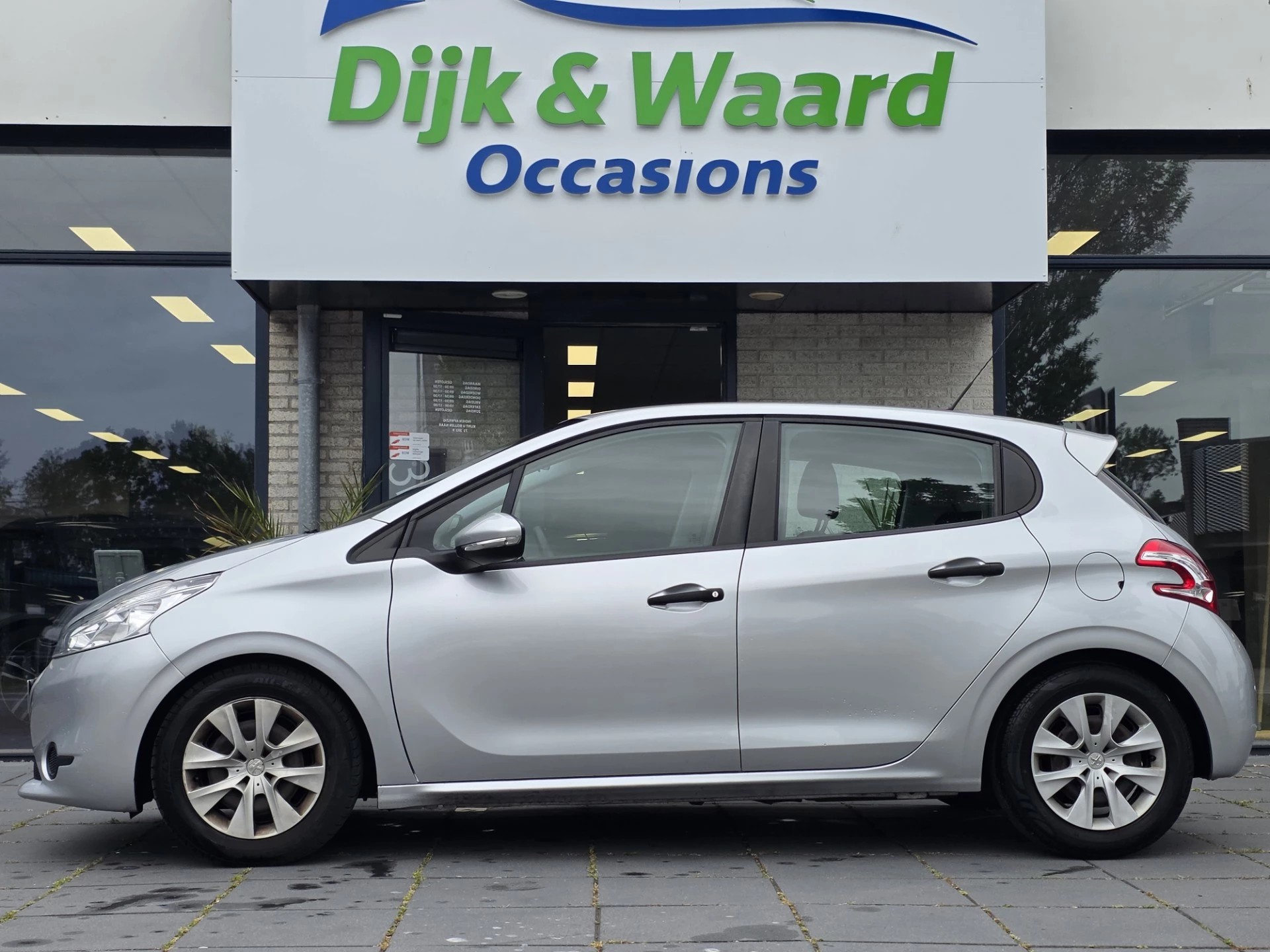 Hoofdafbeelding Peugeot 208
