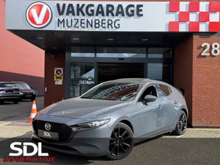 Hoofdafbeelding Mazda 3 Mazda 3 2.0 e-SkyActiv-X M Hybrid 186 Luxury // FULL OPTIONS!! // SCHUIF-KANTEL DAK // NAVI // 360 CAMERA // BOSE AUDIO // MEMORY SEATS!! //