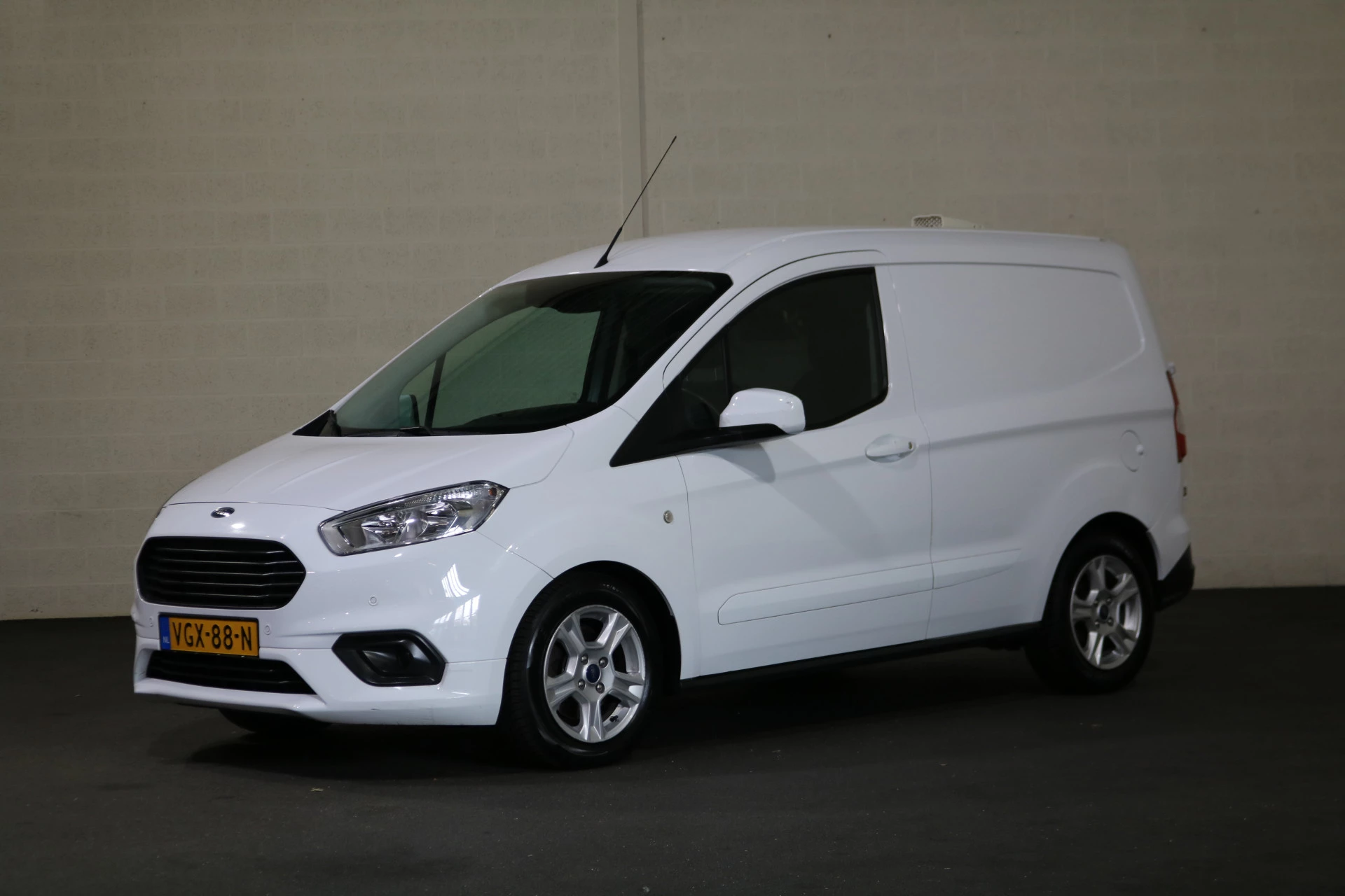 Hoofdafbeelding Ford Transit Courier