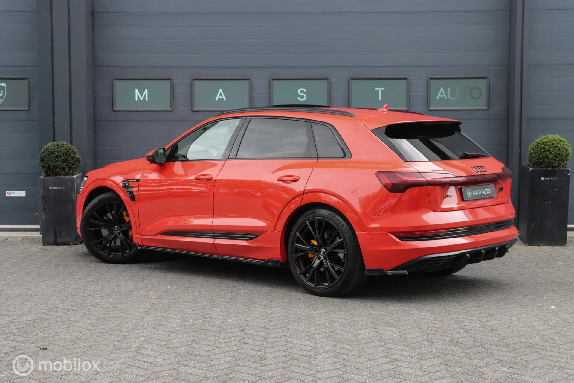 Hoofdafbeelding Audi e-tron