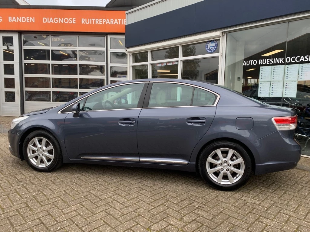 Hoofdafbeelding Toyota Avensis