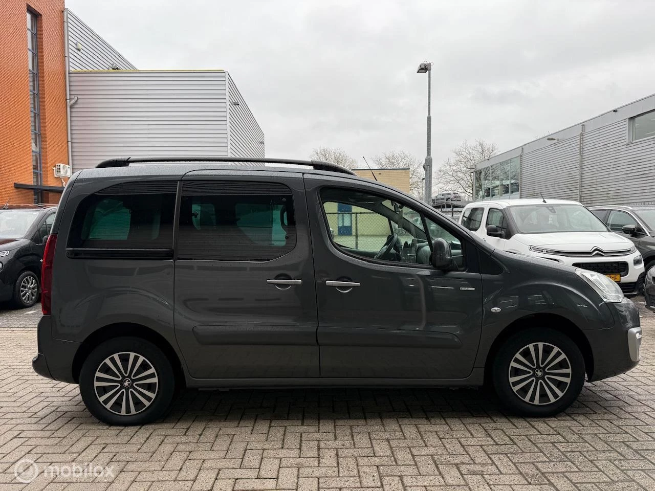 Hoofdafbeelding Peugeot Partner