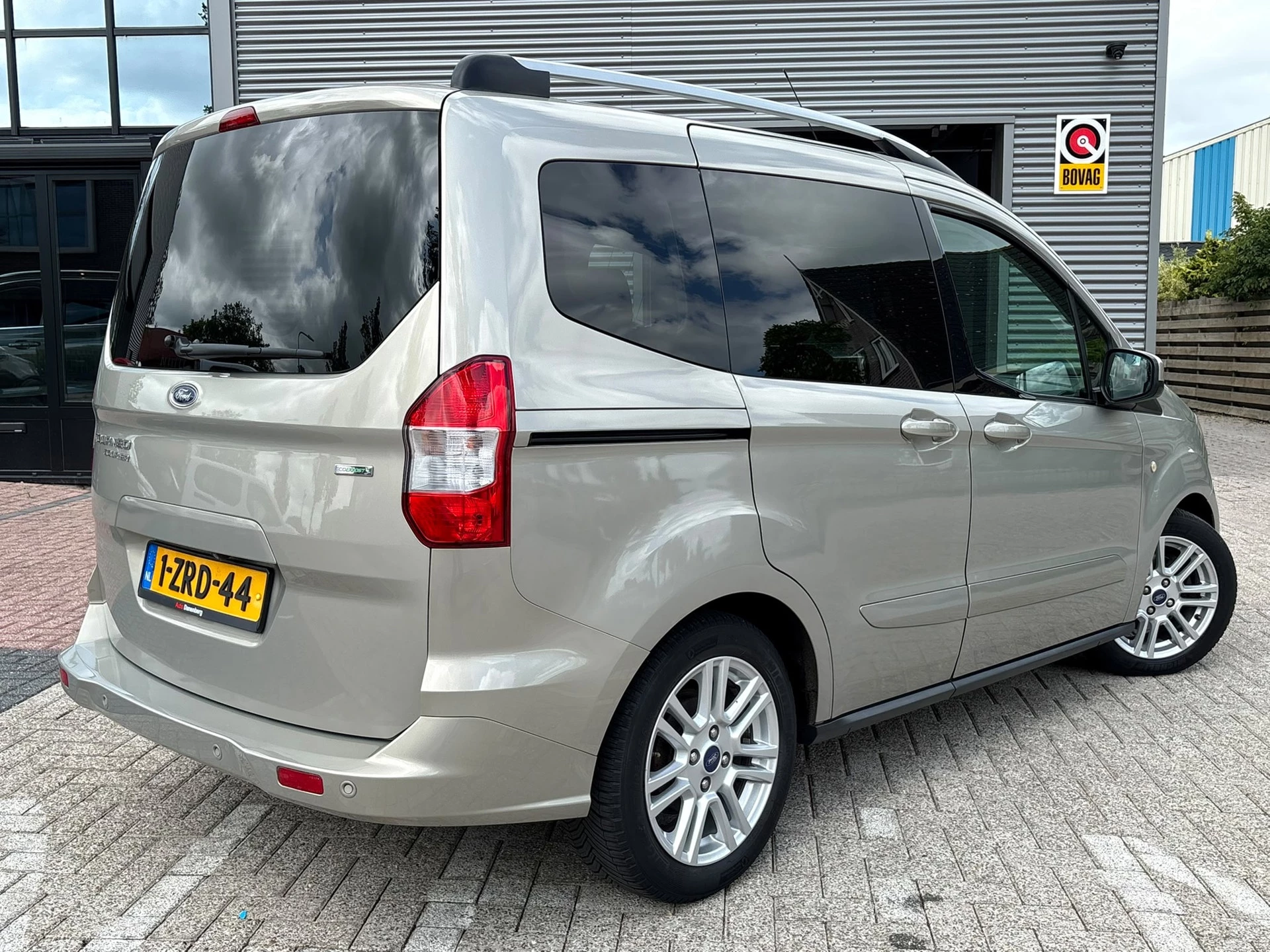 Hoofdafbeelding Ford Tourneo Courier