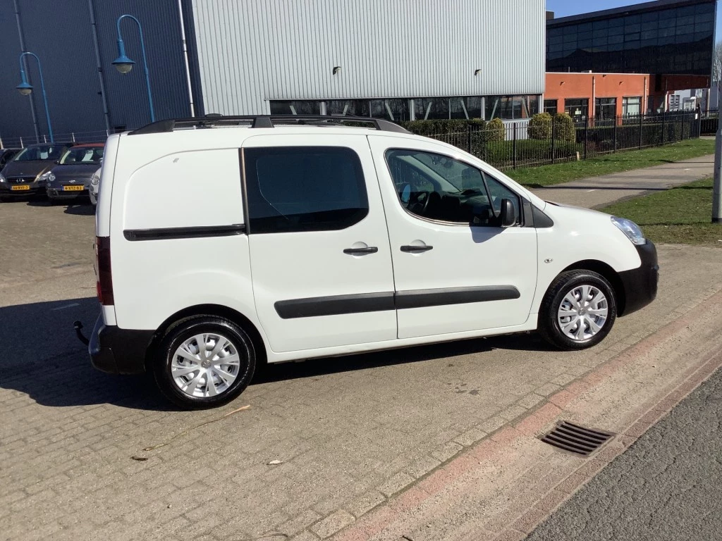 Hoofdafbeelding Peugeot Partner