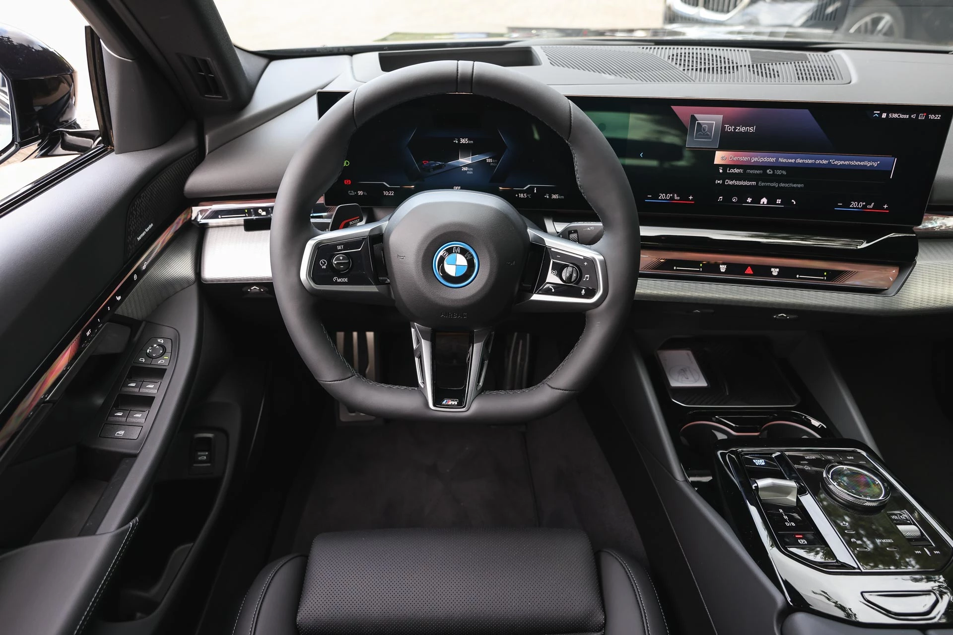 Hoofdafbeelding BMW i5