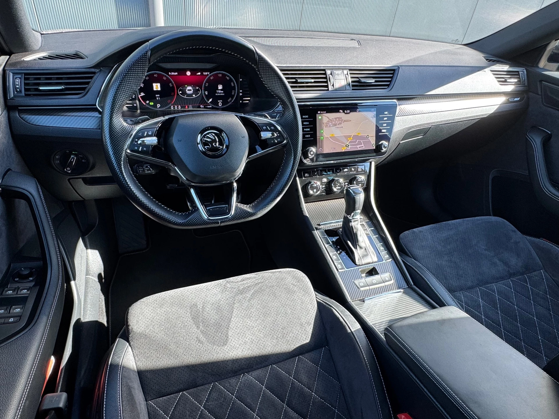 Hoofdafbeelding Škoda Superb