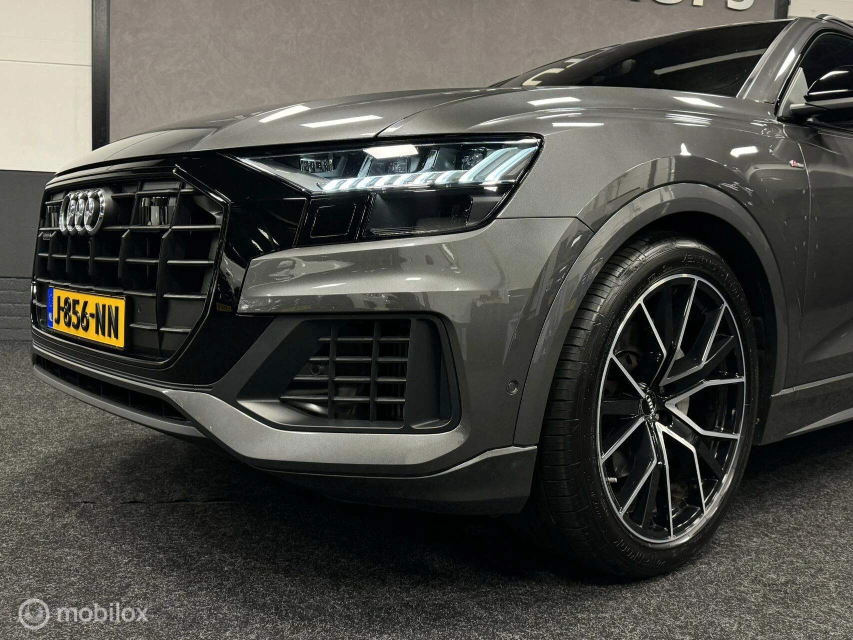 Hoofdafbeelding Audi Q8