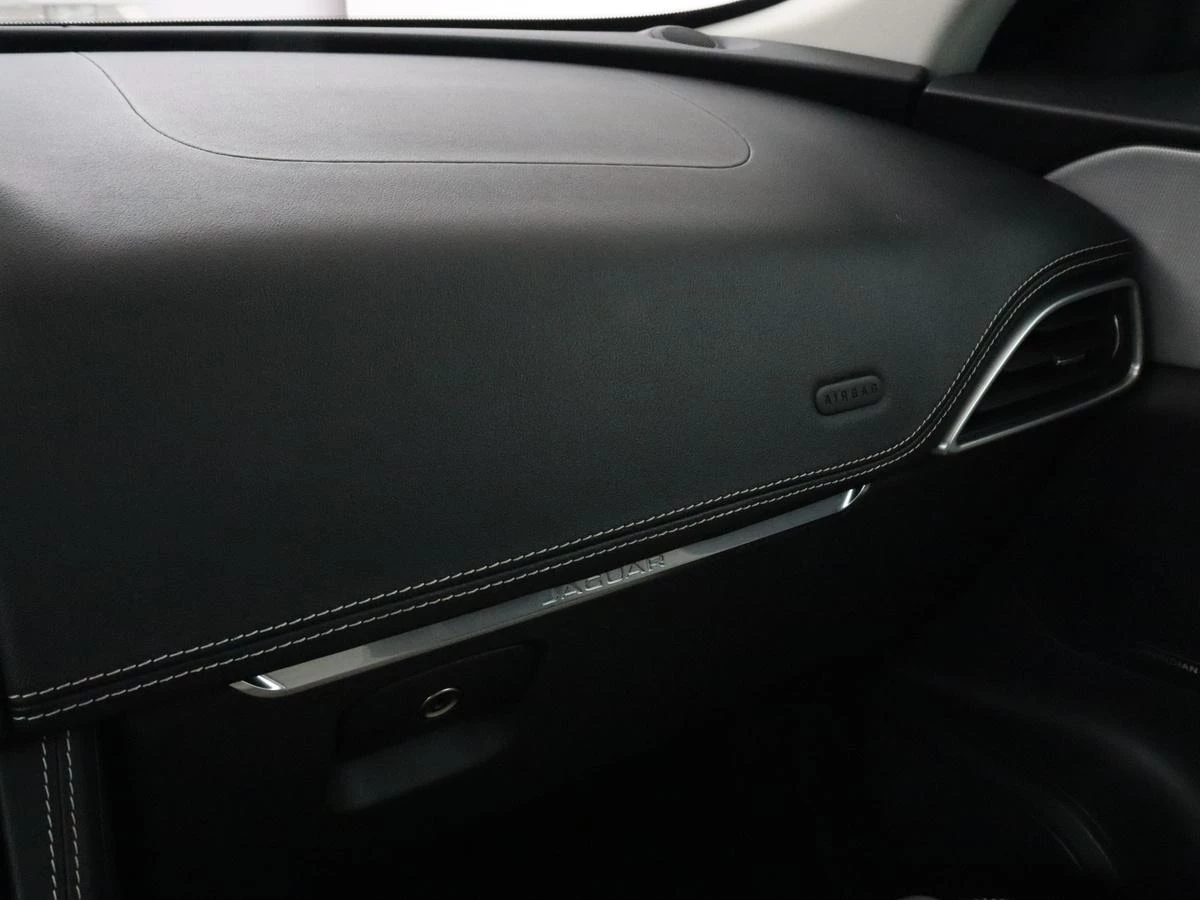 Hoofdafbeelding Jaguar F-PACE