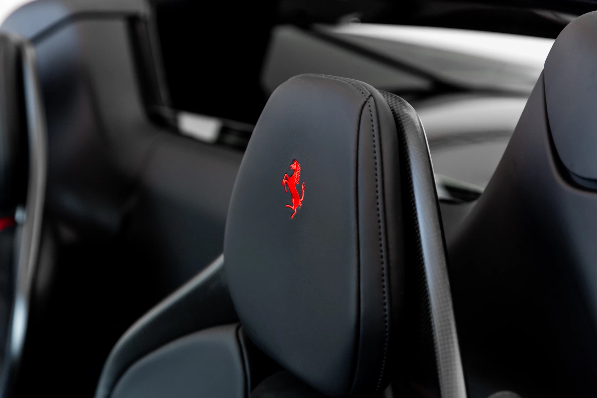 Hoofdafbeelding Ferrari 296