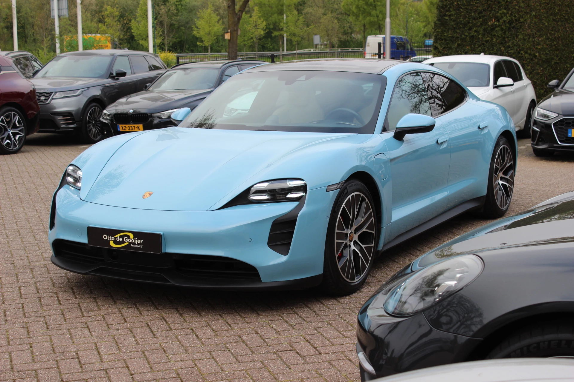Hoofdafbeelding Porsche Taycan