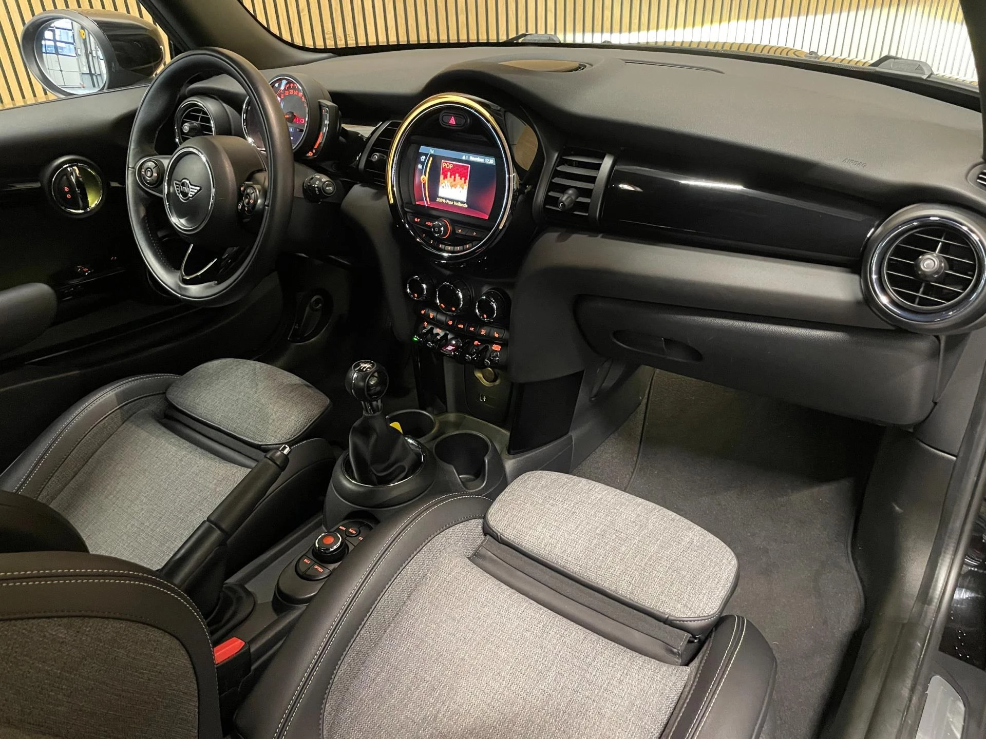 Hoofdafbeelding MINI One