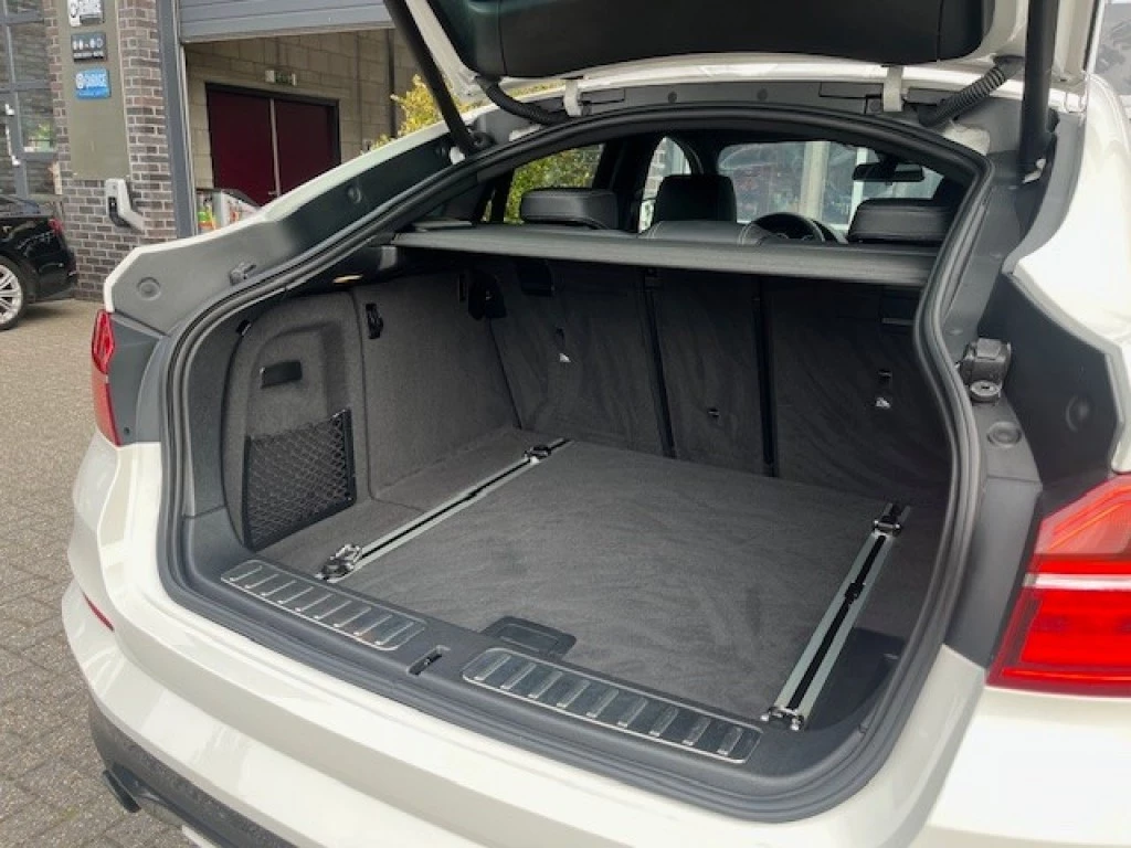 Hoofdafbeelding BMW X4