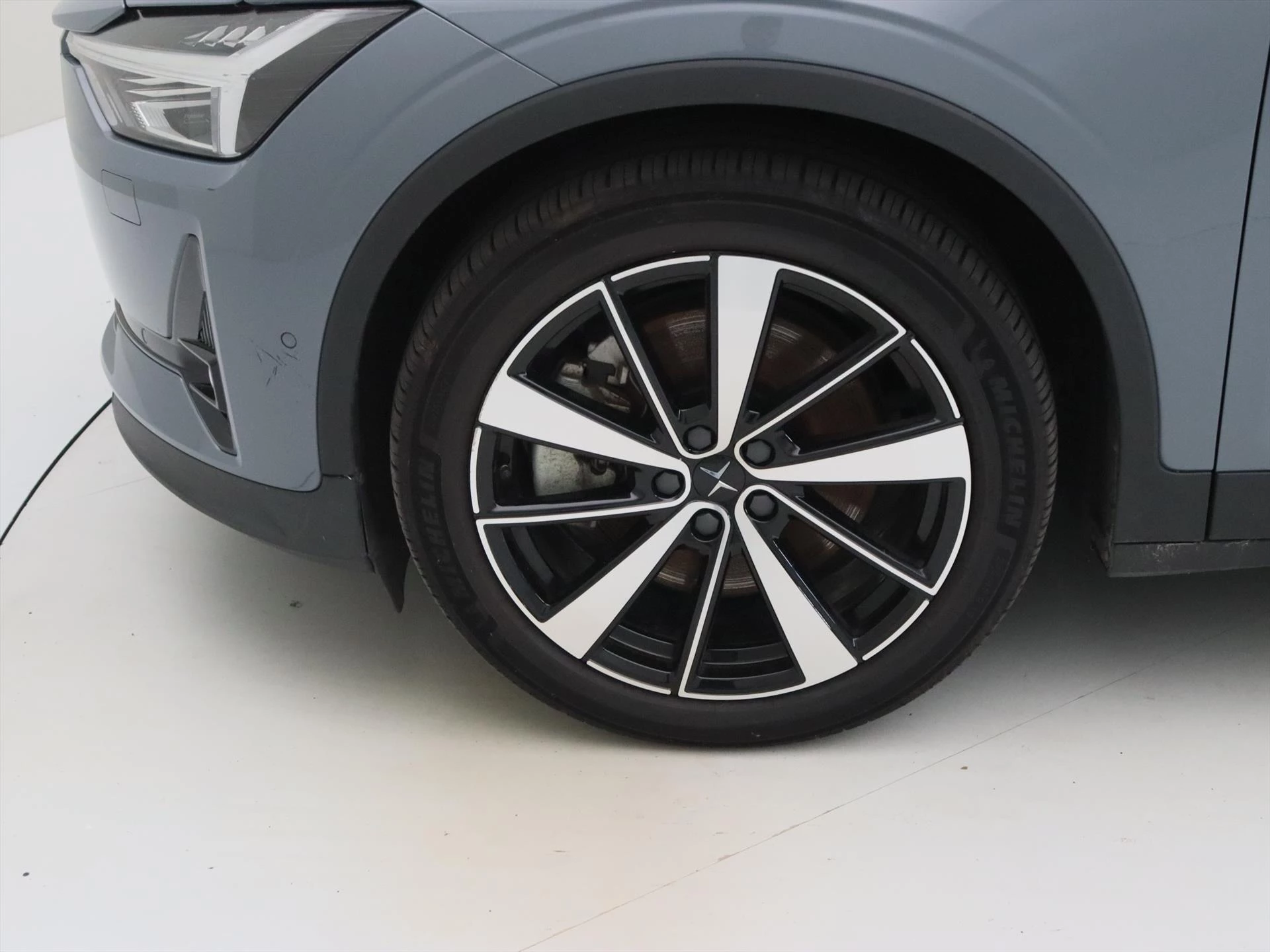 Hoofdafbeelding Polestar 2