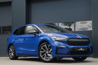 Skoda Enyaq iV 60 180PK |SPORTLINE| AdaptiveCruise AppleCarplay Sportzetels Stoel/stuur verwarming Camera 111000KM BJ2021