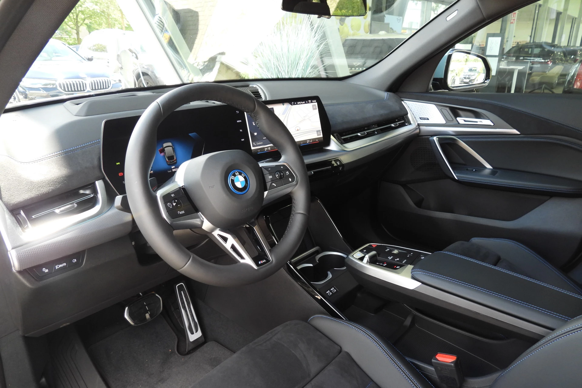 Hoofdafbeelding BMW iX2