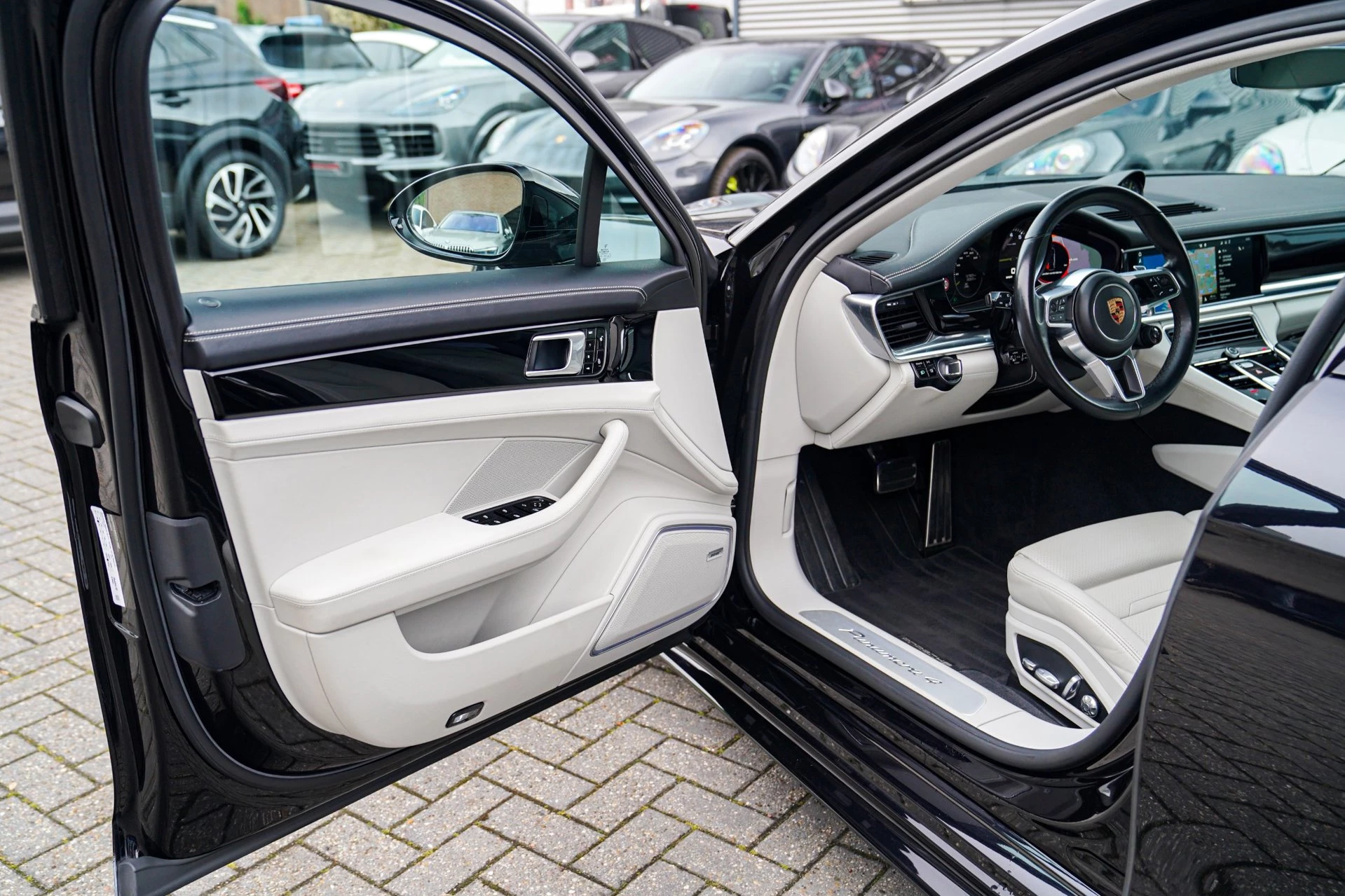 Hoofdafbeelding Porsche Panamera