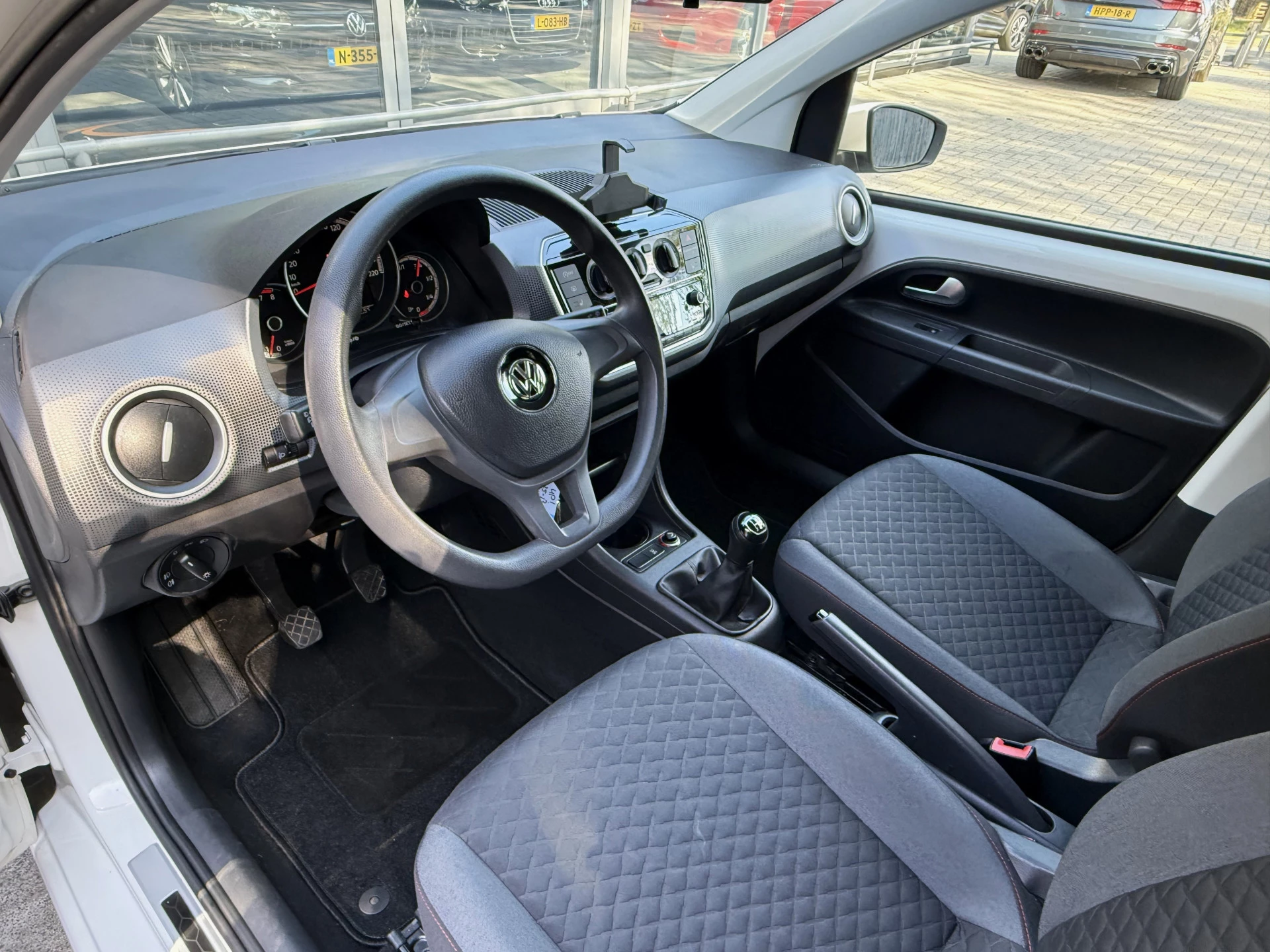 Hoofdafbeelding Volkswagen up!