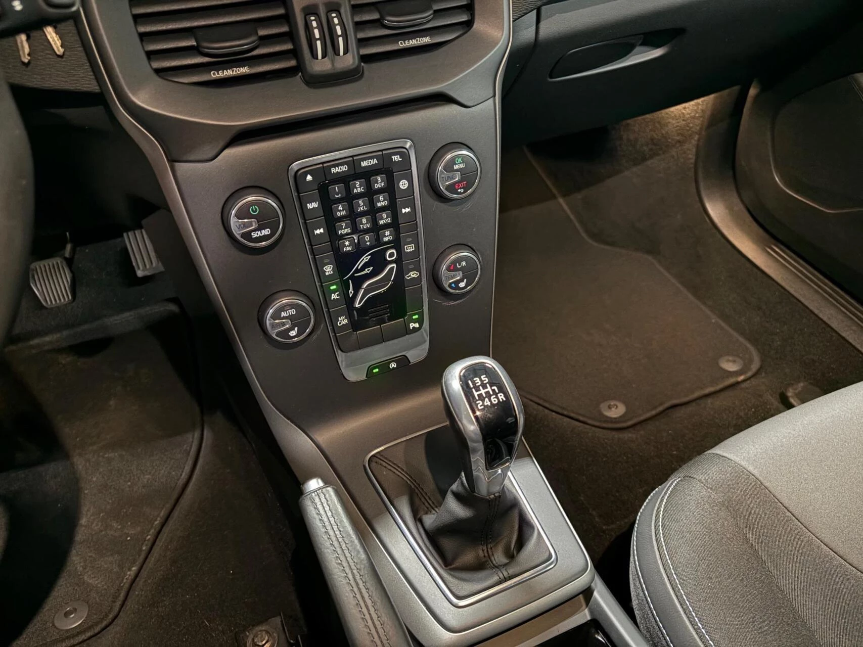 Hoofdafbeelding Volvo V40