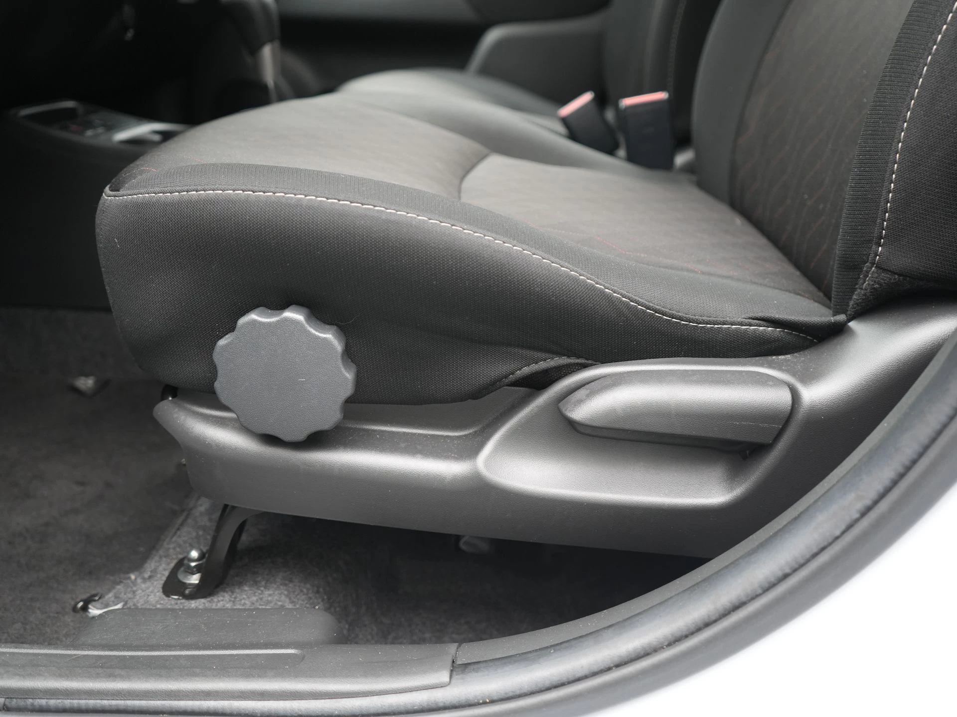 Hoofdafbeelding Mitsubishi Space Star