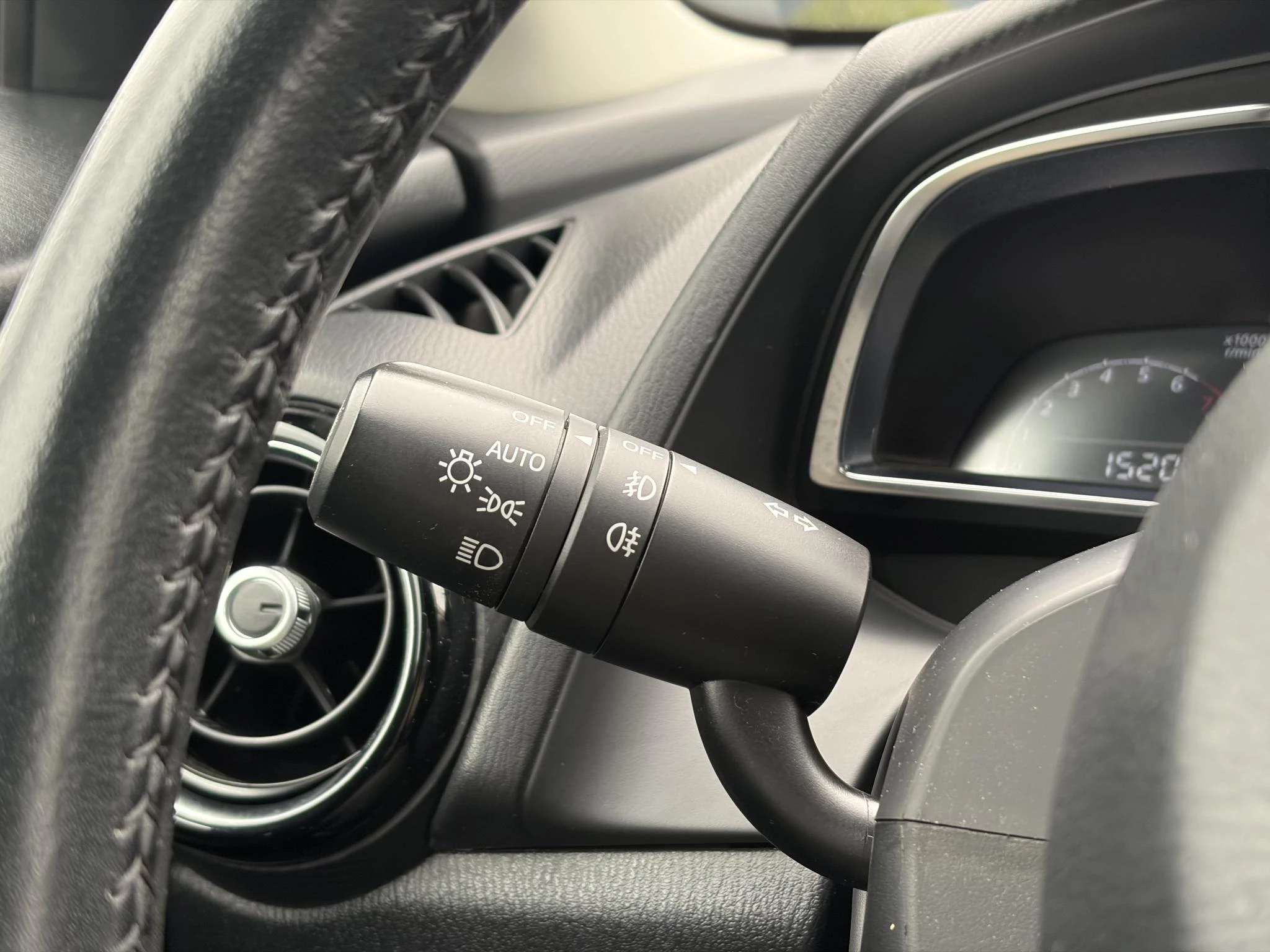 Hoofdafbeelding Mazda 2