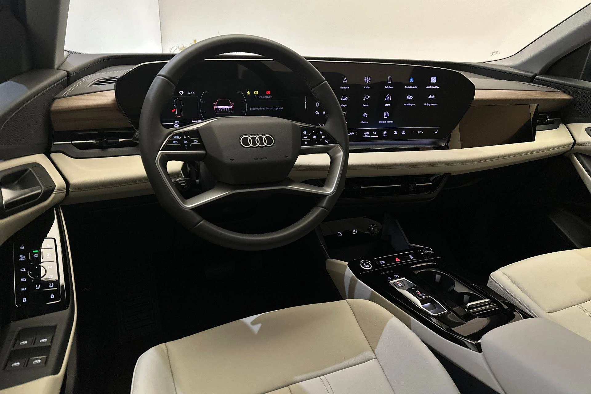 Hoofdafbeelding Audi Q6 e-tron